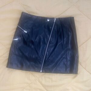 Kendall & Kylie Black Faux Leather Mini Skirt